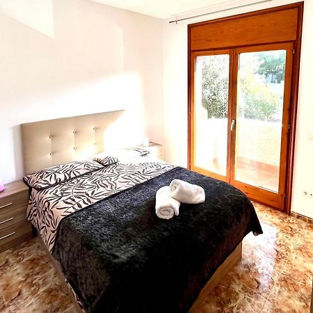 Amplio Apartamento, 5 Camas Sant Esteve Sesrovires Esterno foto